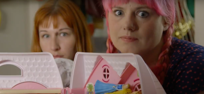 Video Licks: Big Edie & Little Edie Live On in This “Grey Gardens Dollhouse” Parody Ad