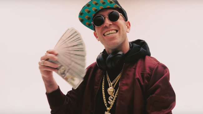 Video Licks: There’s No End to Flaunting That Bankroll in Comedy Music Video “I’m The Sh*t”
