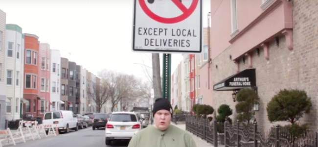 Video Licks: Vinny D Passes Down Some Dope “Street Sign Smarts”