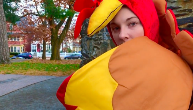 Video Licks: This Holiday is All About The Bird