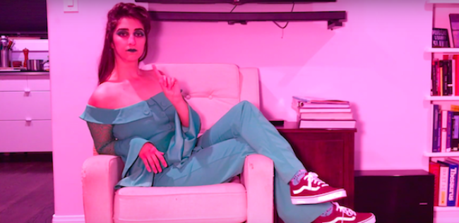 Video Licks: A Catchy Tune For The Monday Doldrums “I FARTED ON YOUR COUCH”